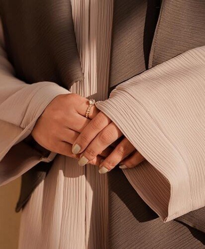Ariana Abaya Fabric Detail
